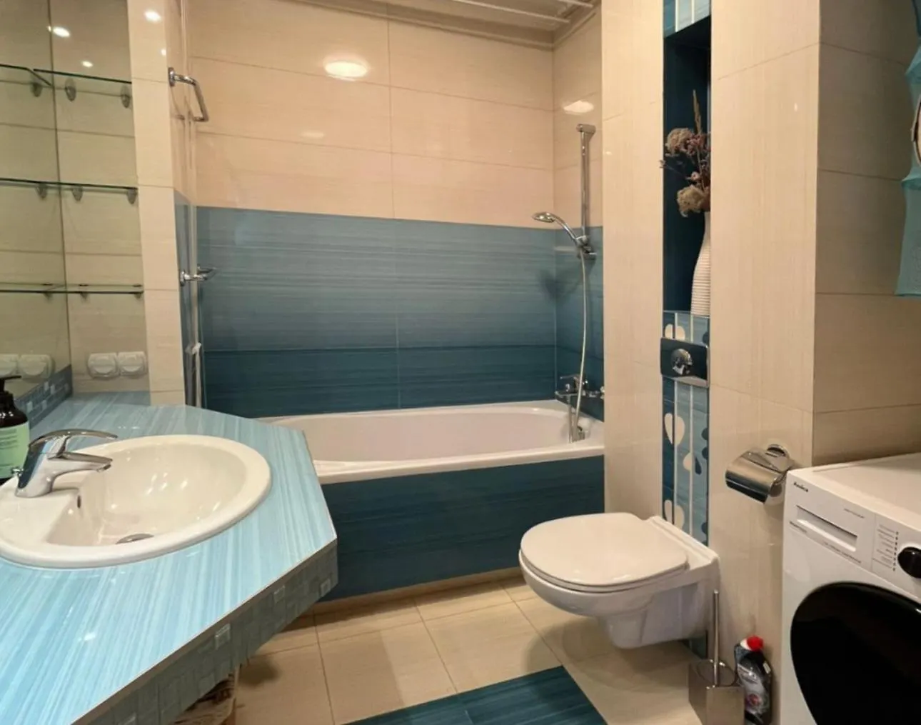 Emili Plater Apartment Varšava
